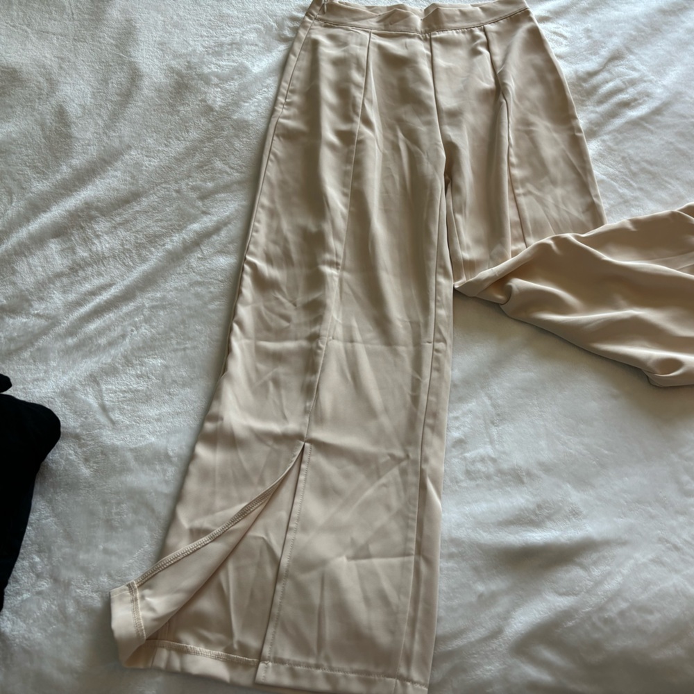 Relaxed Trousers
